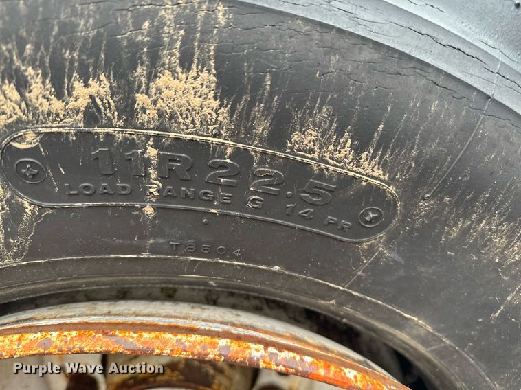 image for item NA9778 1986 Fruehauf  EL-FL1 trailer dolly