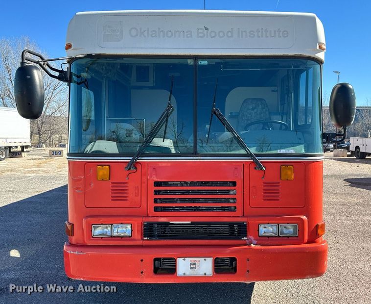 image for item NA9787 2005 Blue Bird blood donation bus