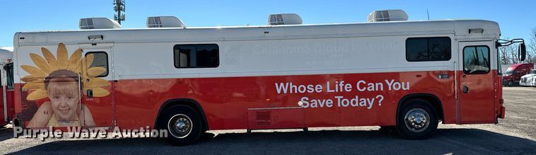 image for item NA9787 2005 Blue Bird blood donation bus