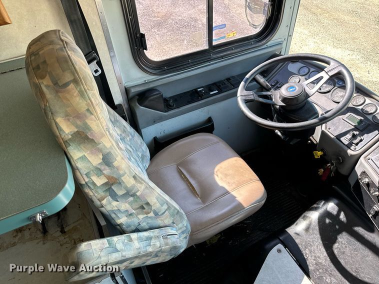 image for item NA9787 2005 Blue Bird blood donation bus