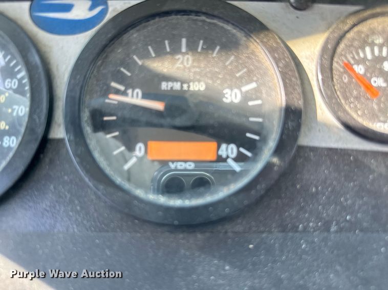 image for item NA9787 2005 Blue Bird blood donation bus