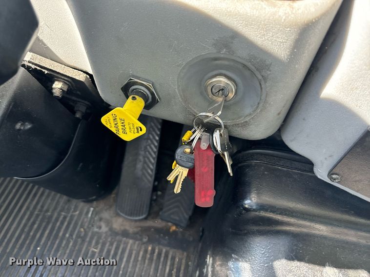 image for item NA9787 2005 Blue Bird blood donation bus