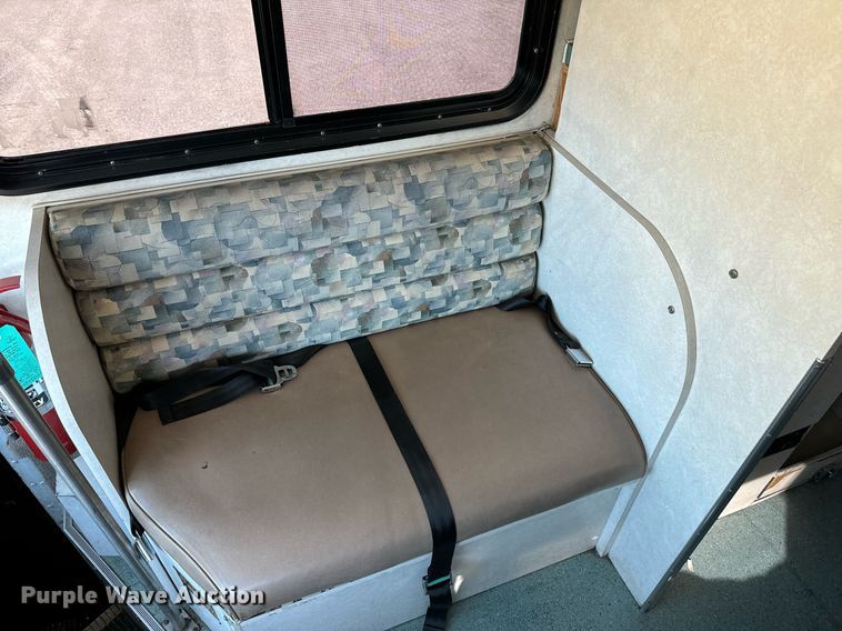 image for item NA9787 2005 Blue Bird blood donation bus