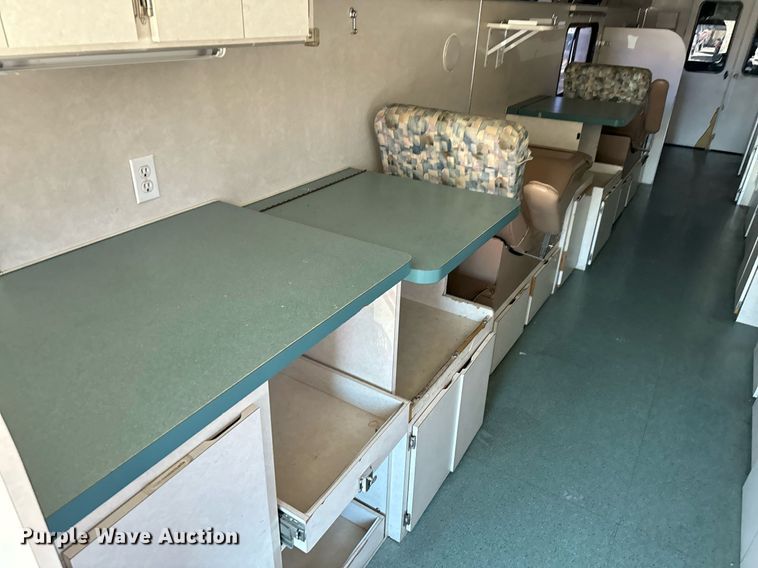 image for item NA9787 2005 Blue Bird blood donation bus