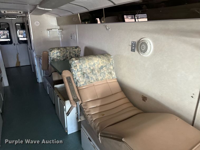 image for item NA9787 2005 Blue Bird blood donation bus