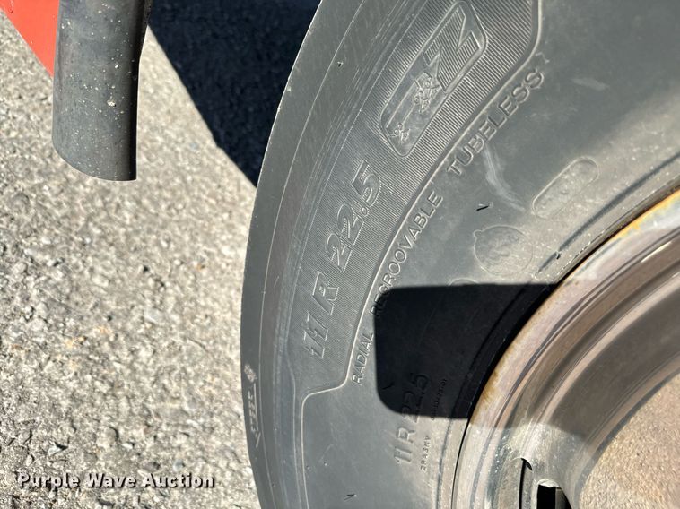 image for item NA9787 2005 Blue Bird blood donation bus