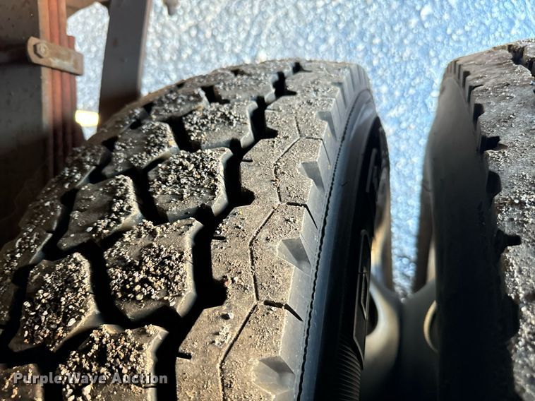 image for item NA9787 2005 Blue Bird blood donation bus