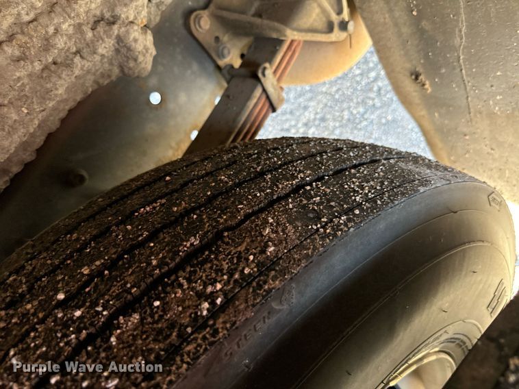 image for item NA9787 2005 Blue Bird blood donation bus