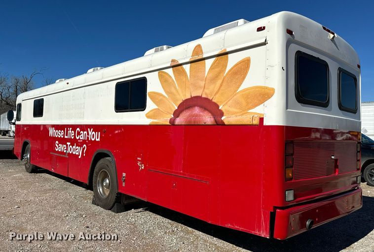 image for item NA9788 2006 Blue Bird blood donation bus