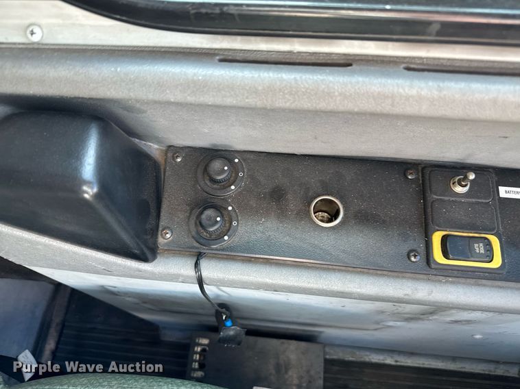 image for item NA9788 2006 Blue Bird blood donation bus