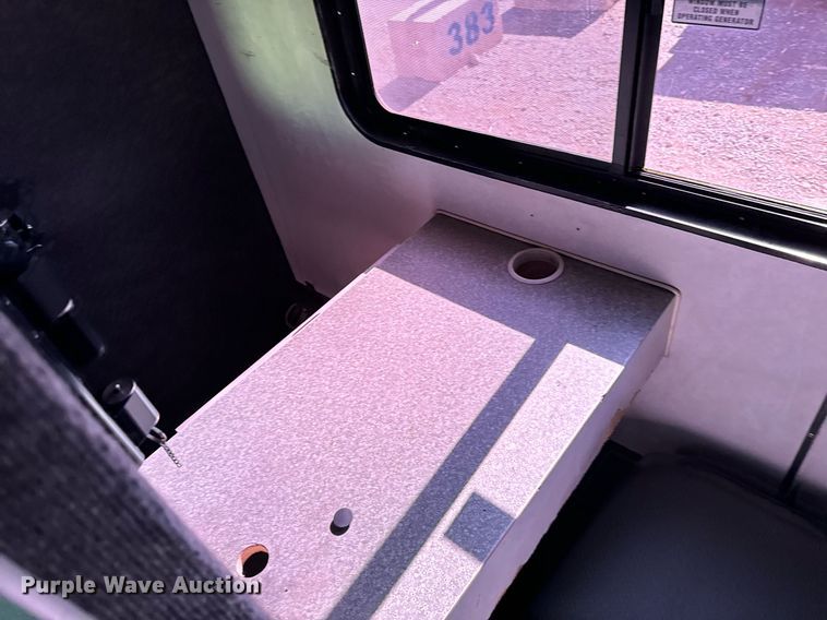 image for item NA9788 2006 Blue Bird blood donation bus