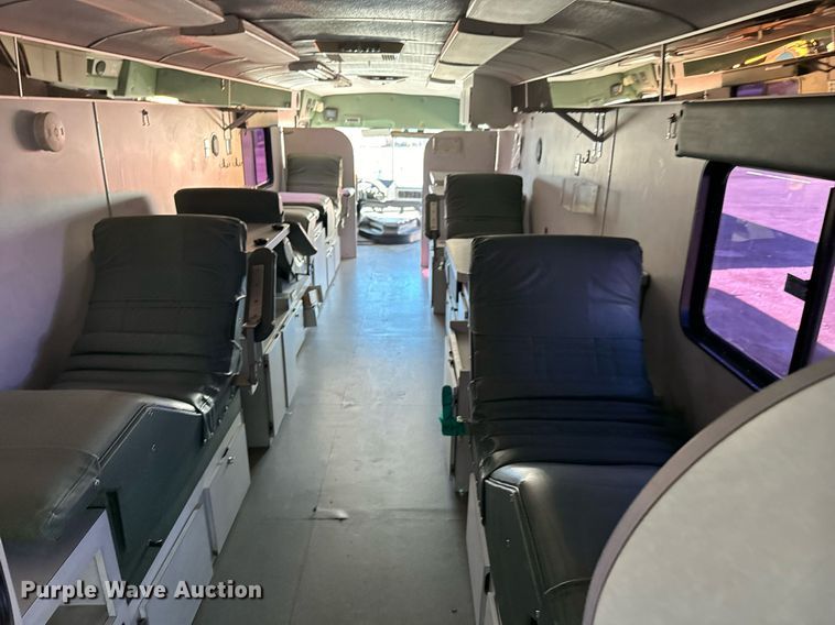 image for item NA9788 2006 Blue Bird blood donation bus