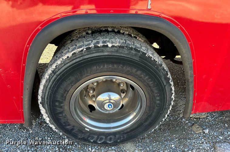 image for item NA9788 2006 Blue Bird blood donation bus