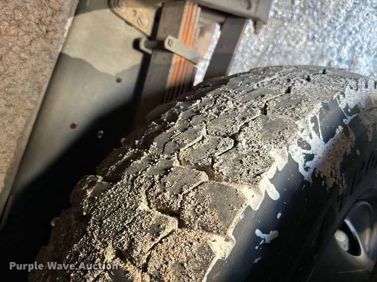 image for item NA9788 2006 Blue Bird blood donation bus