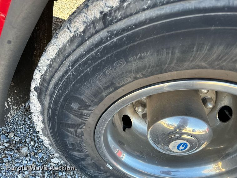 image for item NA9788 2006 Blue Bird blood donation bus