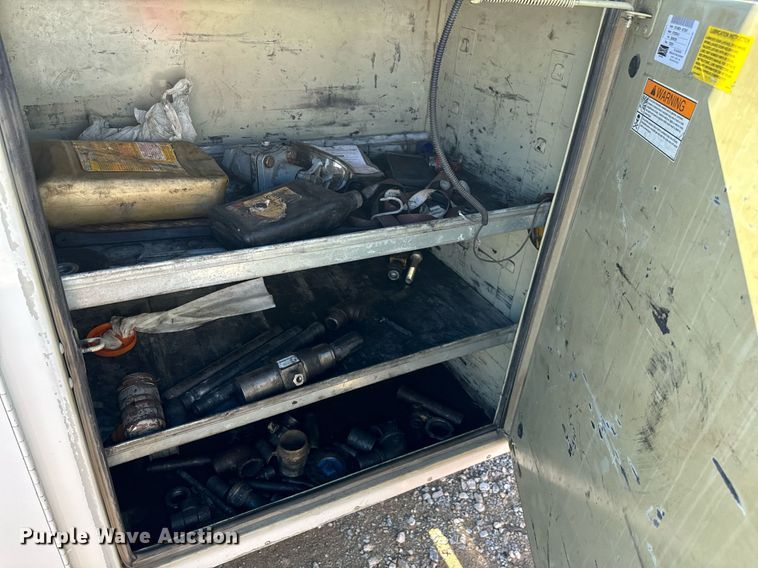 image for item NA9789 2015 Ford F550 Super Duty utility / service truck