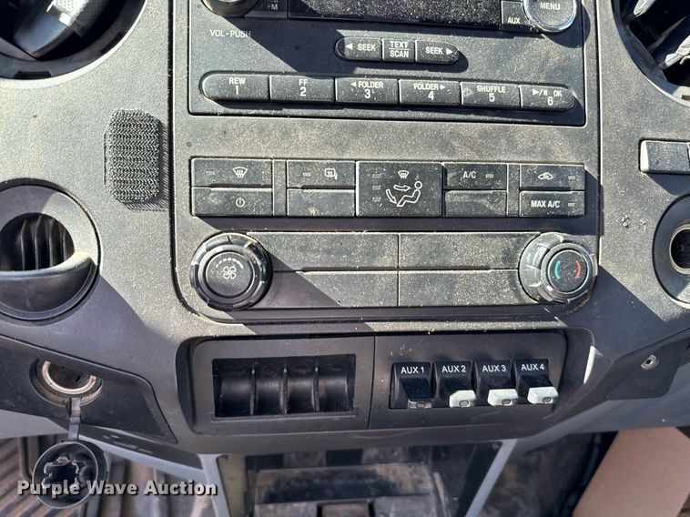 image for item NA9789 2015 Ford F550 Super Duty utility / service truck