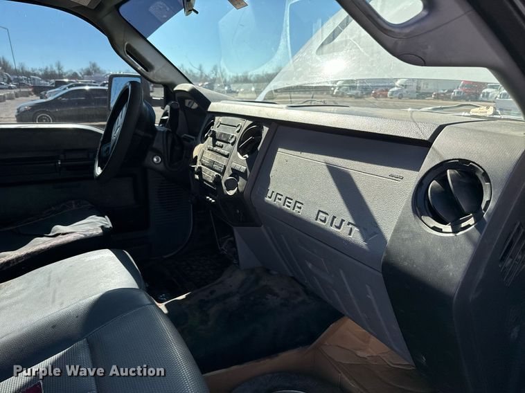 image for item NA9789 2015 Ford F550 Super Duty utility / service truck