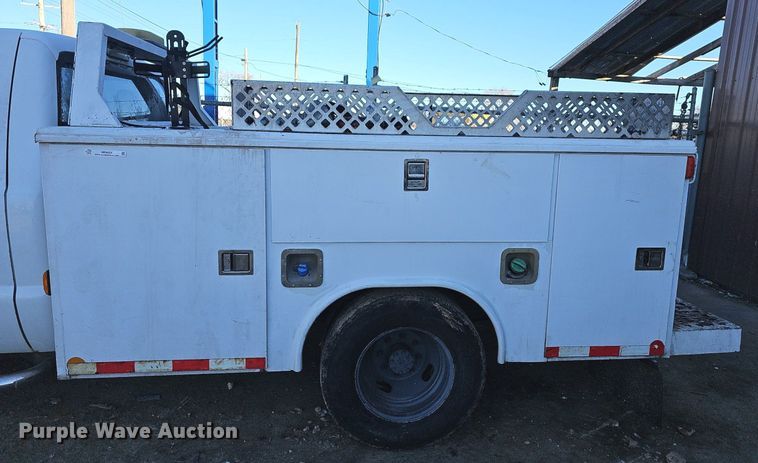 image for item NE9424 Reading  U108ADWDWR  utility bed