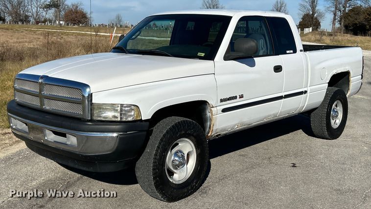 image for item NE9662 2001 Dodge  Ram 1500 Ext. Cab pickup truck