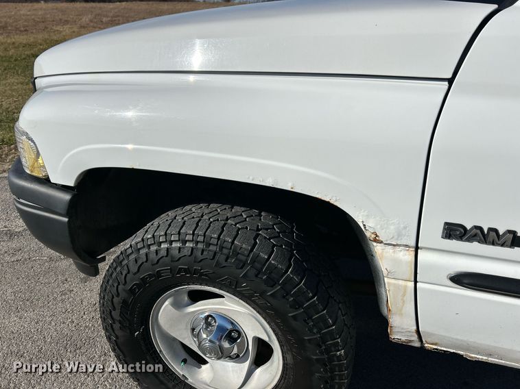 image for item NE9662 2001 Dodge  Ram 1500 Ext. Cab pickup truck