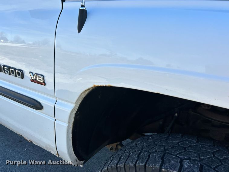 image for item NE9662 2001 Dodge  Ram 1500 Ext. Cab pickup truck