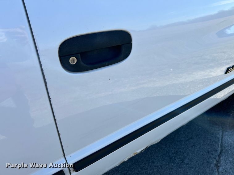 image for item NE9662 2001 Dodge  Ram 1500 Ext. Cab pickup truck