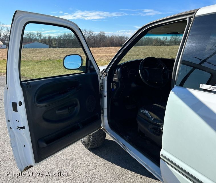 image for item NE9662 2001 Dodge  Ram 1500 Ext. Cab pickup truck