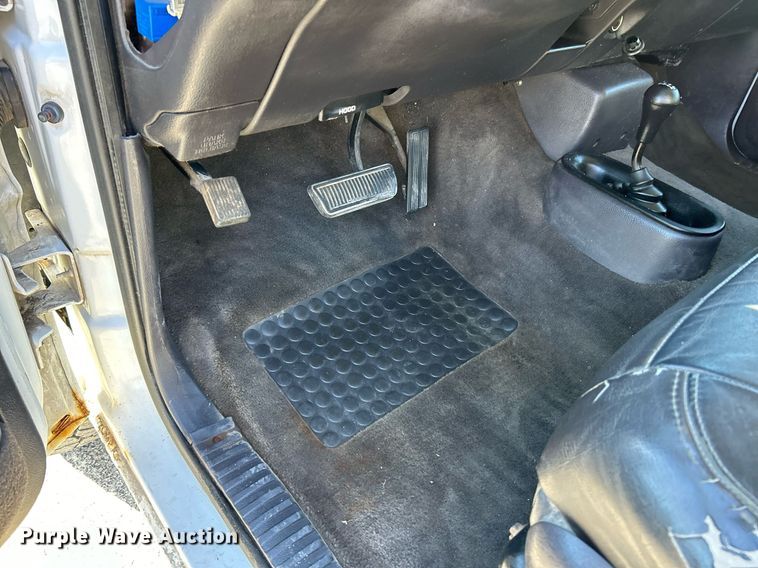 image for item NE9662 2001 Dodge  Ram 1500 Ext. Cab pickup truck