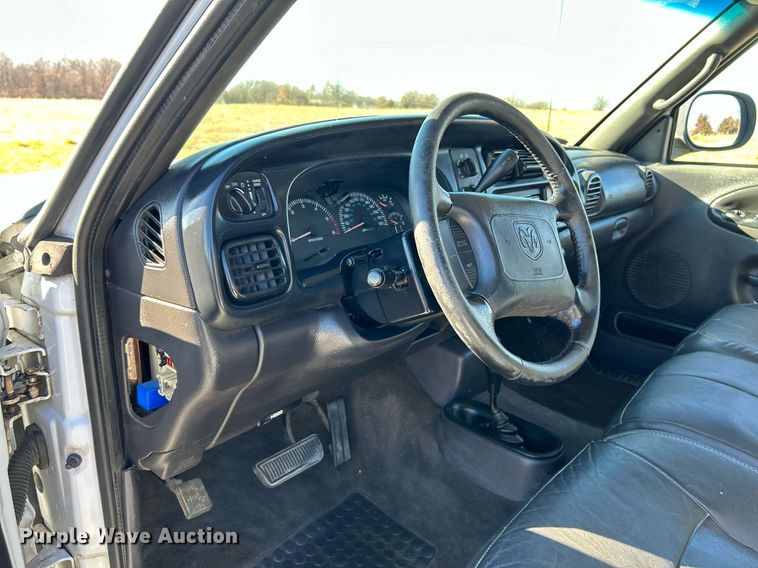 image for item NE9662 2001 Dodge  Ram 1500 Ext. Cab pickup truck