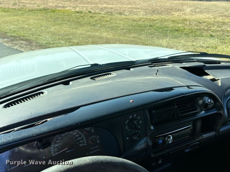 image for item NE9662 2001 Dodge  Ram 1500 Ext. Cab pickup truck