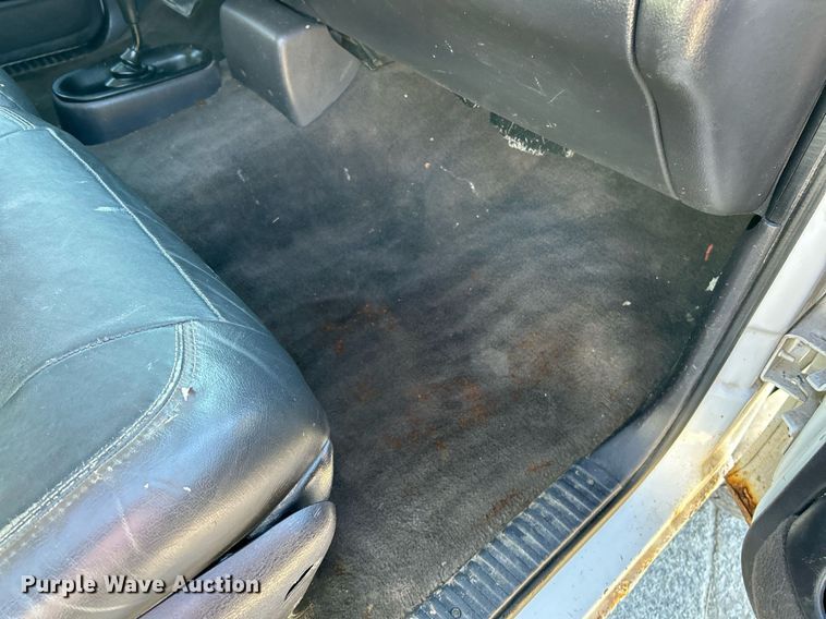 image for item NE9662 2001 Dodge  Ram 1500 Ext. Cab pickup truck