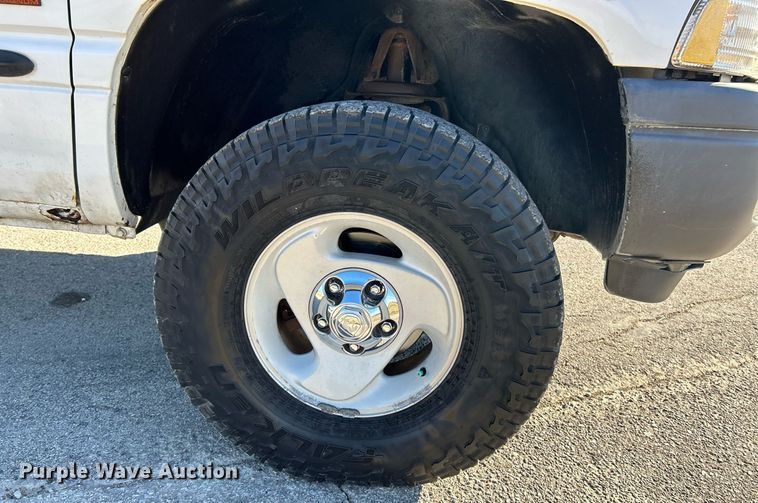 image for item NE9662 2001 Dodge  Ram 1500 Ext. Cab pickup truck