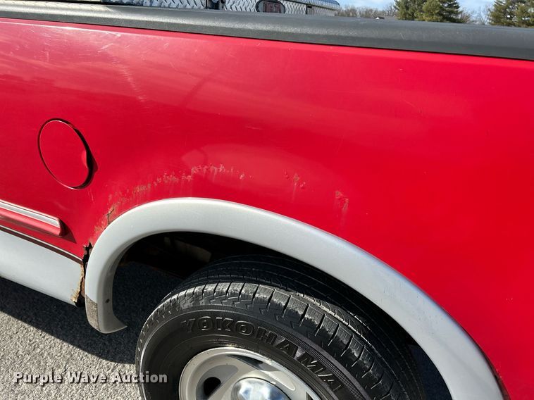 image for item NE9664 1997 Ford  F150 SuperCab pickup truck