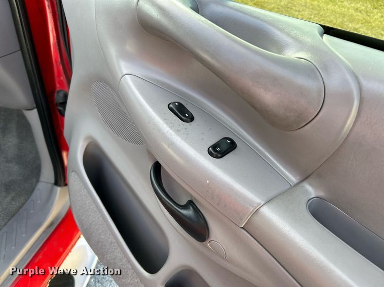 image for item NE9664 1997 Ford  F150 SuperCab pickup truck