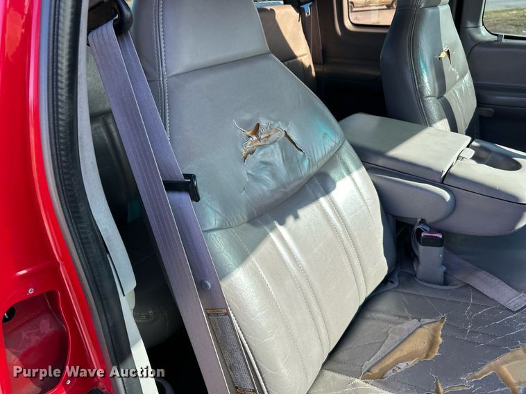 image for item NE9664 1997 Ford  F150 SuperCab pickup truck