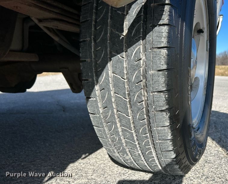 image for item NE9664 1997 Ford  F150 SuperCab pickup truck