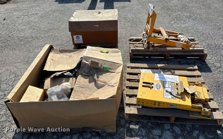 image for item NE9724 Labrie miscellaneous parts