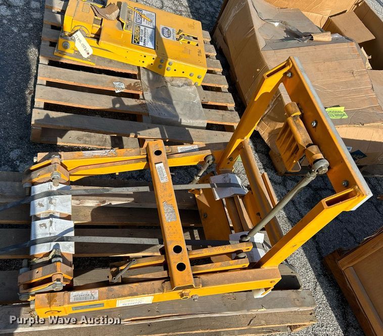 image for item NE9724 Labrie miscellaneous parts