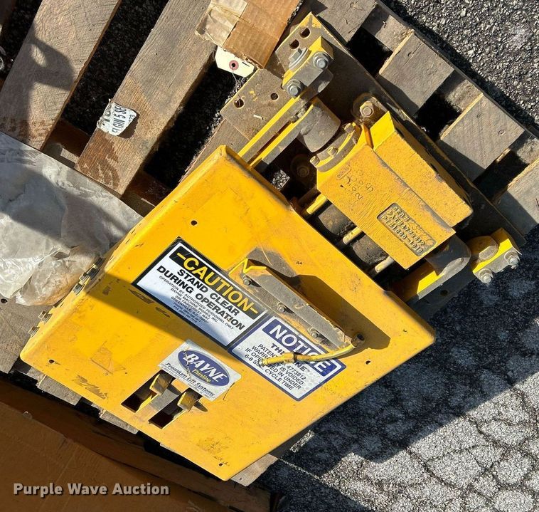 image for item NE9724 Labrie miscellaneous parts