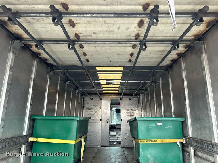 image for item NE9744 2005 Freightliner MT45 delivery truck