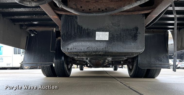 image for item NE9744 2005 Freightliner MT45 delivery truck