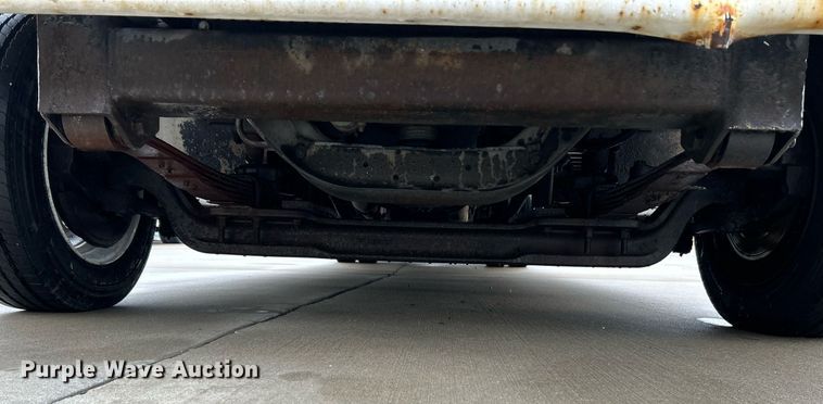 image for item NE9744 2005 Freightliner MT45 delivery truck