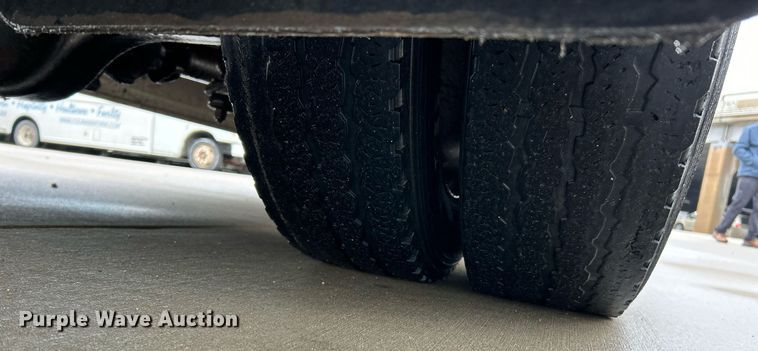 image for item NE9744 2005 Freightliner MT45 delivery truck