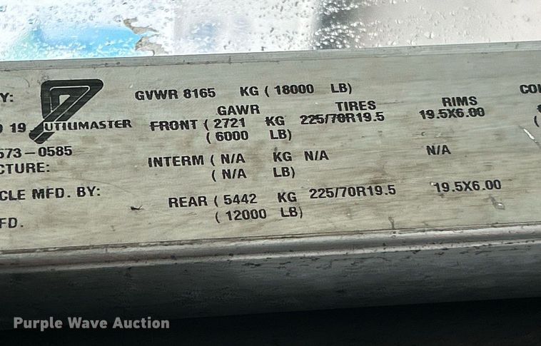 image for item NE9744 2005 Freightliner MT45 delivery truck