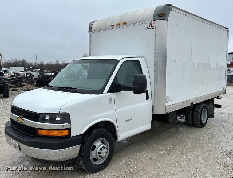 image for item NE9759 2014 Chevrolet Express 4500 box truck