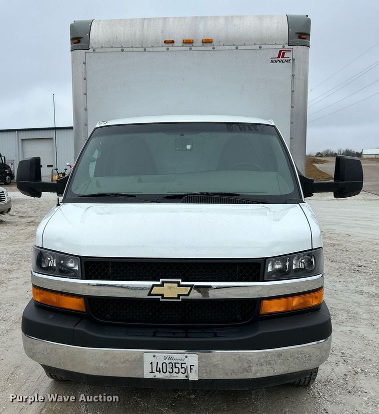 image for item NE9759 2014 Chevrolet Express 4500 box truck