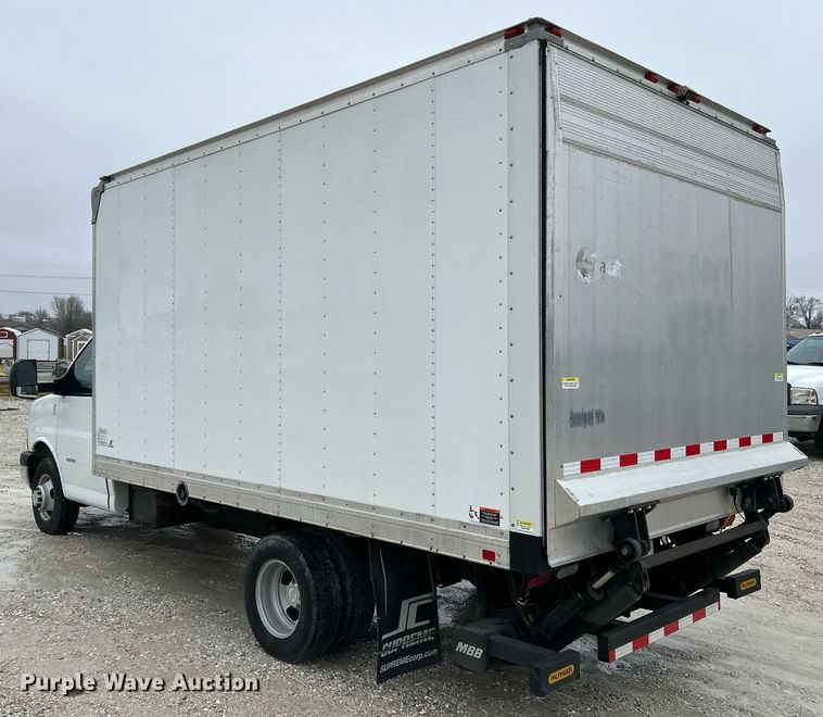 image for item NE9759 2014 Chevrolet Express 4500 box truck