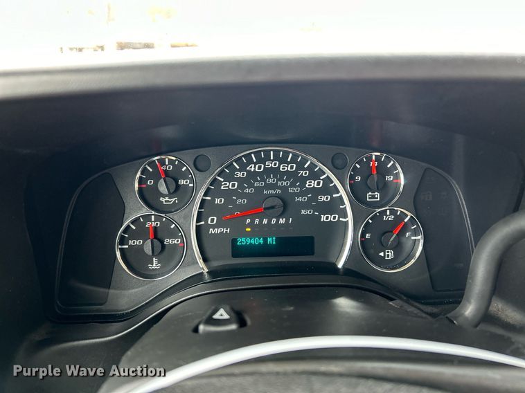 image for item NE9759 2014 Chevrolet Express 4500 box truck