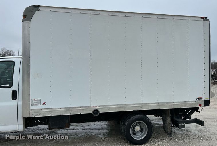 image for item NE9759 2014 Chevrolet Express 4500 box truck